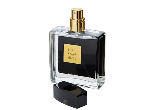 雅芳小黑裙香水好闻吗